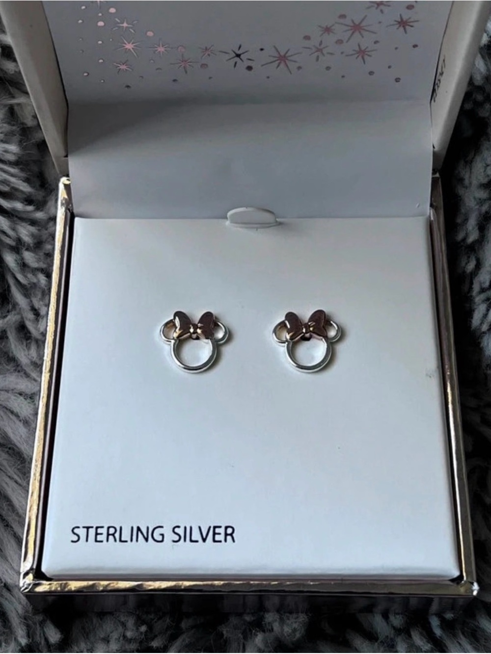 ✨ Official Disney sterling silver Minnie Mouse silhouette stud earrings